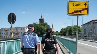 Deutsch-polnische Polizeistreife in Guben/Gubin (Bild: dpa)